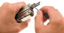 Strip 12/18/20/22/24 AWG wire with the PT-525